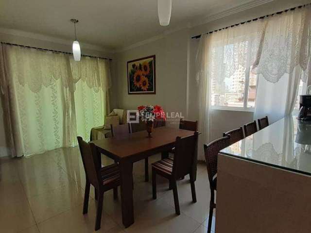 Apartamento em Meia Praia  -  Itapema