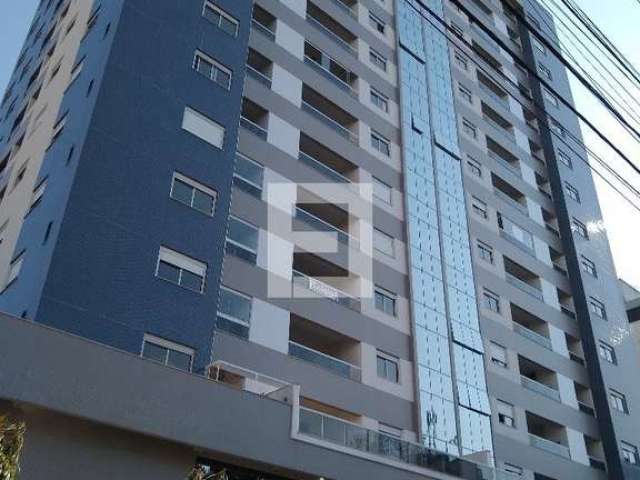 Apartamento em Campinas - São José, SC