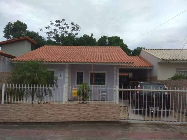 Casa em Forquilhas - São José, SC