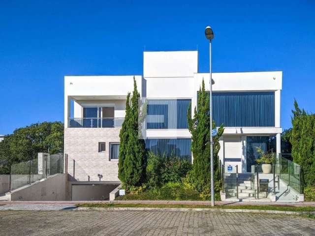 Casa em Jurerê Internacional  -  Florianópolis