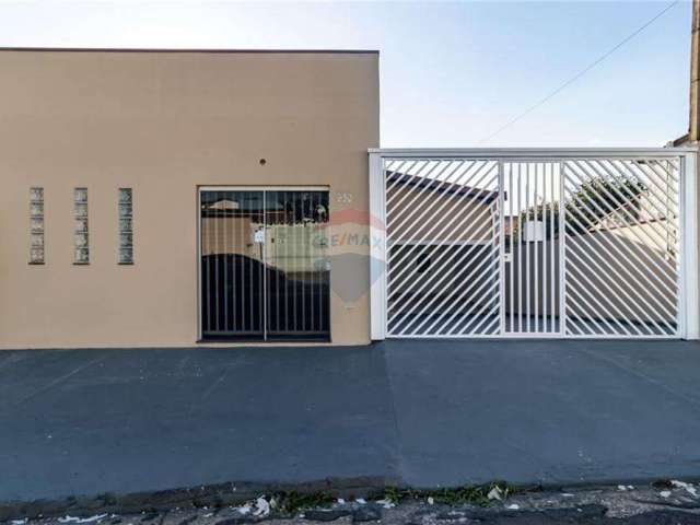 Re/max vende casa  3 quartos sendo uma suíte e  sala ampla  para tv ou lazer com 198,98 m² - r$ 467.000,00 no parque santa bárbara- campinas/s