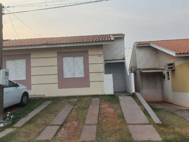 Casa no Condomínio Rio Jangada Com 2 Quartos sendo uma Suíte