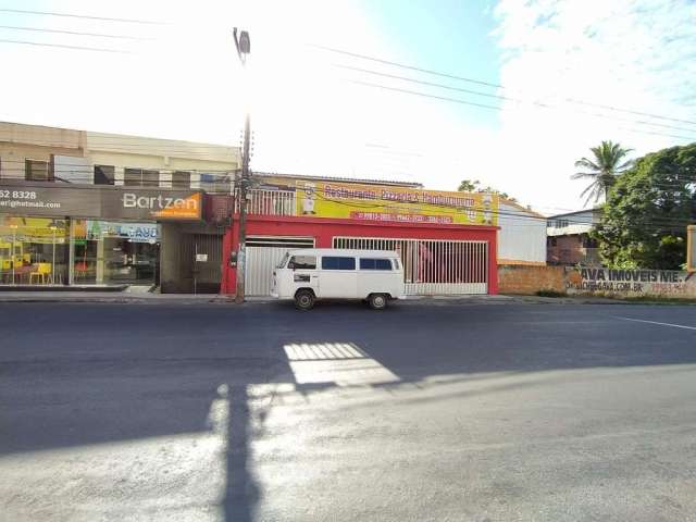 Casa com Ponto comercial no Centro de Guarapari-ES.