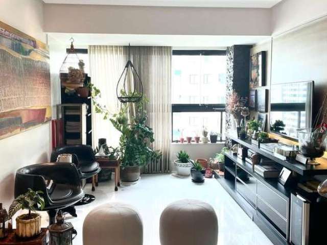 Apartamento para venda na pituba decorado por arquiteta com 2 suítes andar alto 67m²