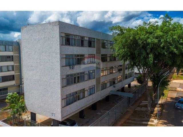 Baixou para vender!!!  Apartamento com 80 metros quadrados, vista livre, nascente à Venda no Cruzeiro, Brasília