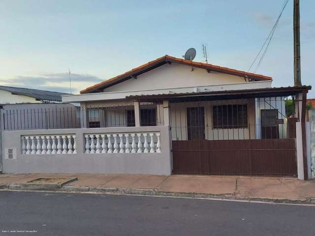 Casa para Venda em Botucatu, Jardim Peabiru, 3 dormitórios