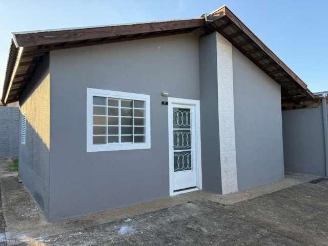 Casa para Venda em Botucatu, Jardim Maria Luiza, 2 dormitórios, 1 banheiro