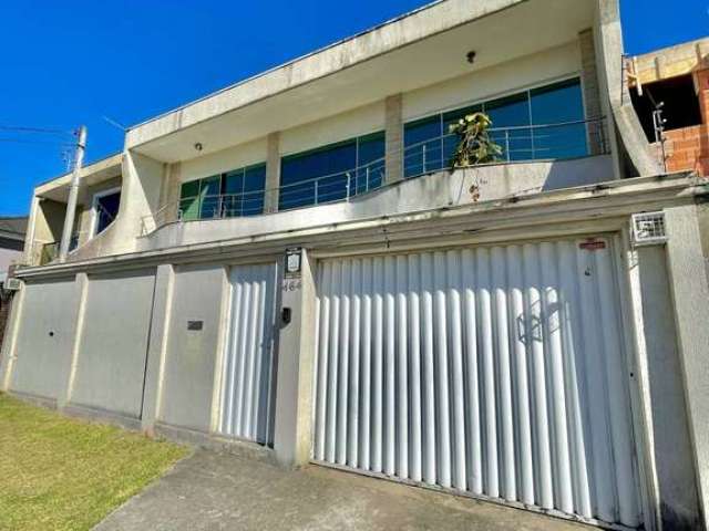 Casa com 6 quartos à venda na Avenida Clemente Précoma, Cruzeiro, São José dos Pinhais por R$ 1.300.000