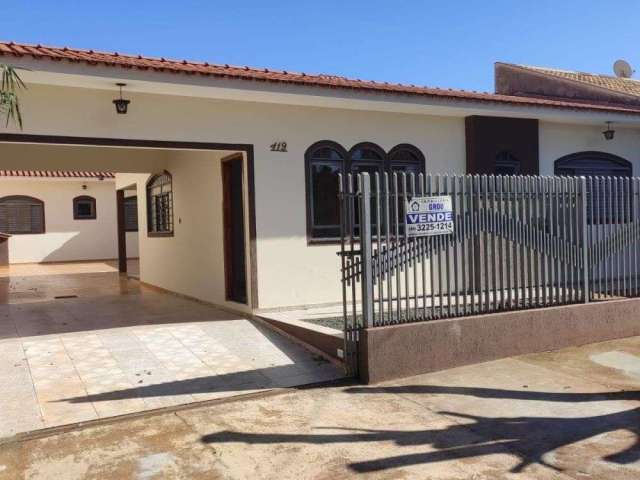 VENDA | Casa, com 5 dormitórios em Jardim Dos Pássaros, Maringá