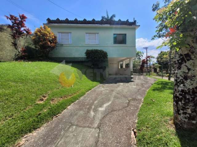 Casa a venda no bairro Massaguaçu, terreno de 523m² Caraguatatuba SP