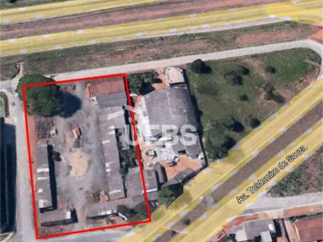 Área comercial de frente para a BR-153 em Aparecida de Goiânia