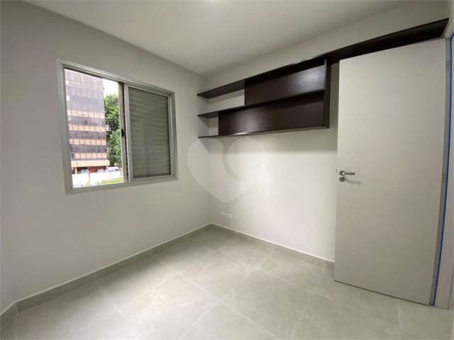 Apartamento à venda 47m² 2dorms 1 vaga, andar alto, apto de fundo próx Av Paulista na Bela Vista