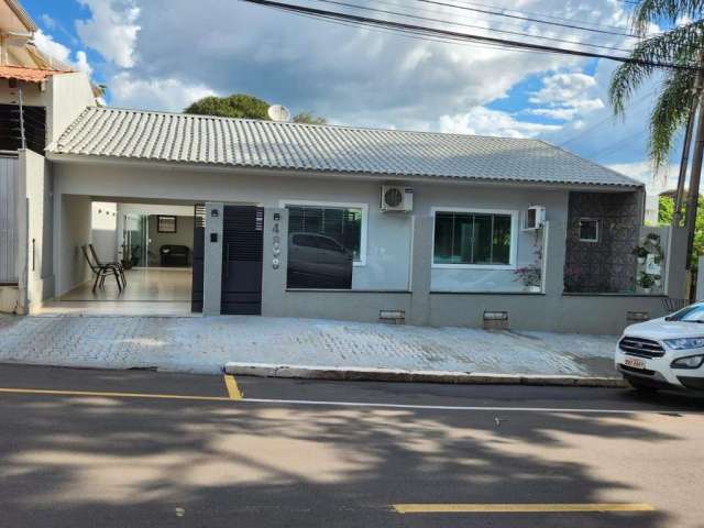 Casa 3 dormitórios para Venda em Umuarama, Zona II, 3 dormitórios, 1 suíte, 2 banheiros, 2 vagas