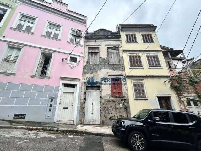 Vende- Glória/Centro - Casa frente de rua, próxima ao metrô Glória e Cinelândia - 360 mil