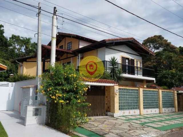 Casa em Condomínio à Venda a 200 Metros da Praia de Boracéia, São Sebastião/SP