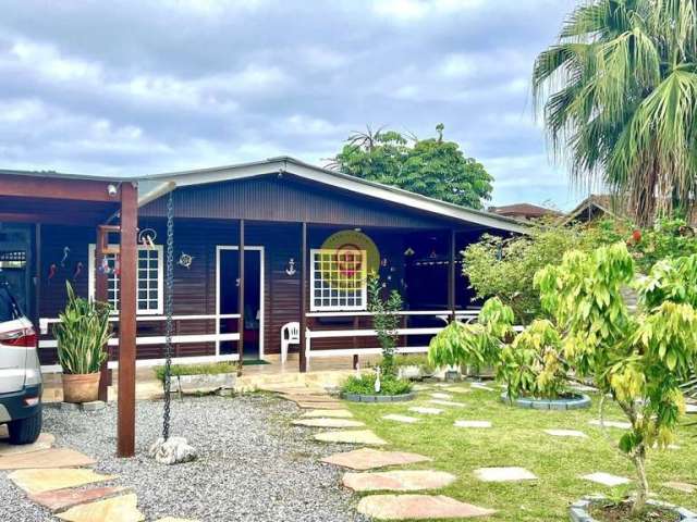 Casa com 3 quartos à venda no Boracéia, São Sebastião , 485 m2 por R$ 600.000