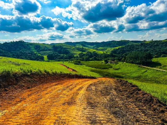 Lote com incrível vista em santa Isabel