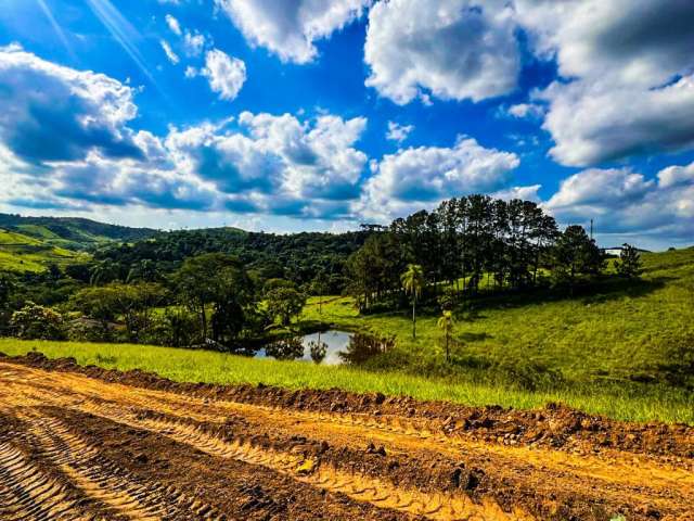 Lote com vista em Santa Isabel