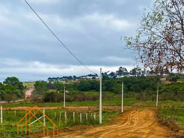 Ibiúna: lotes em condomínio fechado com segurança