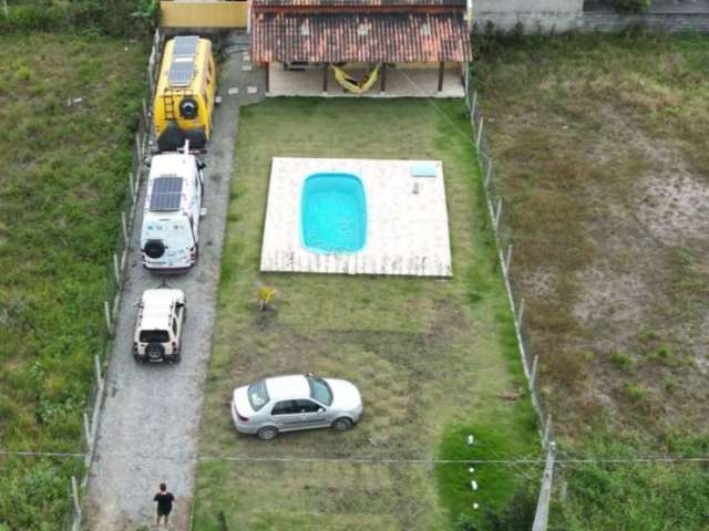 Casa com Piscina à venda na Praia do Ervino