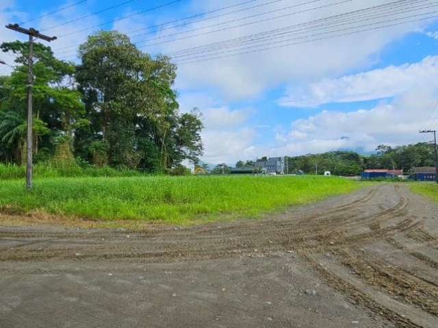 Terreno de esquina no bairro Bracinho em Schroeder