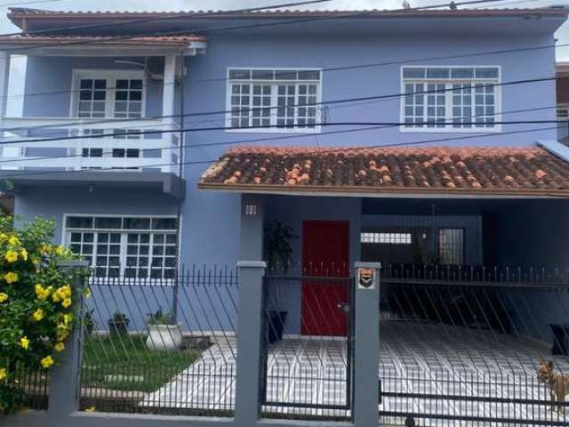 Casa com 3 quartos à venda na Travessa Rodolfo Silva, 88, Jardim Atlântico, Florianópolis por R$ 639.900