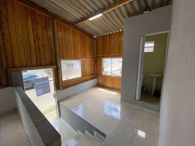 Sala comercial para alugar na Rua Manoel Marques Júnior, 672, Serraria, São José por R$ 1.000