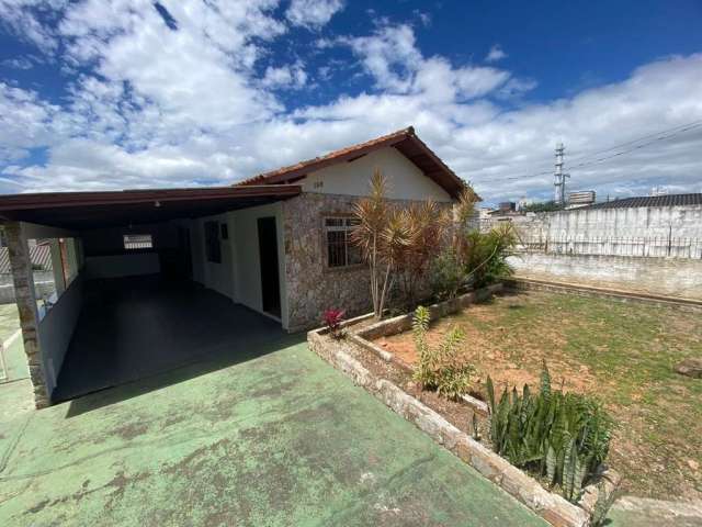 Casa com 3 quartos para alugar na Rua Professor Clementino de Brito, 196, Capoeiras, Florianópolis por R$ 5.900