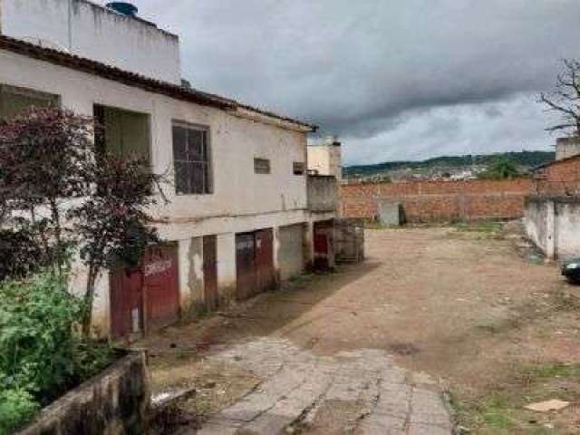 Vendo área com 1.200m2 no centro de Vitória de Santo Antão/PE