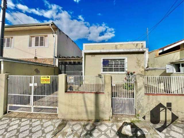 Casa com 3 dormitórios à venda, 182 m² por R$ 380.000 - Centro - Taubaté/SP