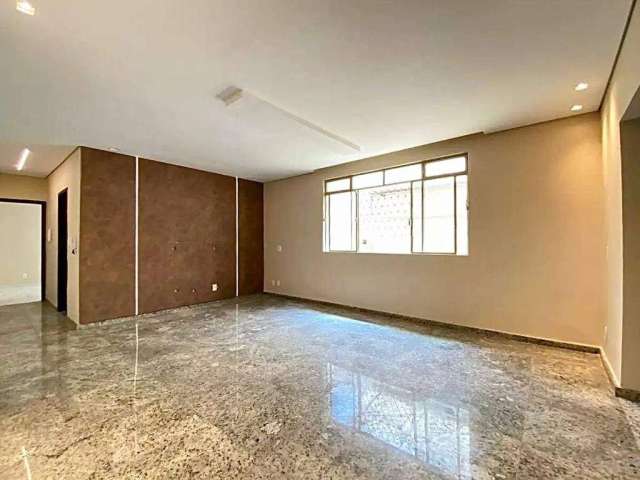 Casa com 3 Quartos para Aluguel, 360m², São Luiz