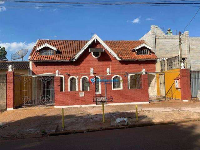 Casa com 5 dormitórios à venda, 240 m² por R$ 750.000,00 - Parque Manoel de Vasconcelos - Sumaré/SP