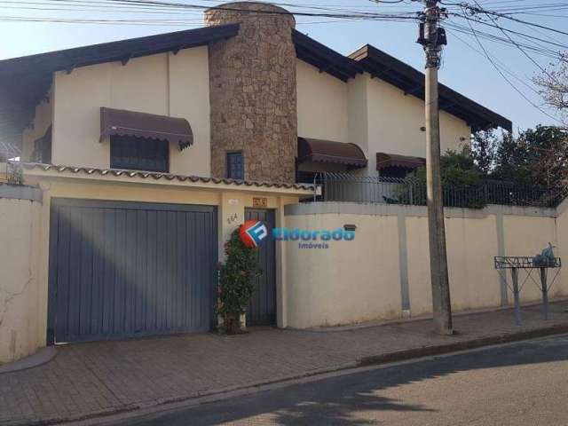 Casa à venda no Parque Franceschini, área total 810 m²