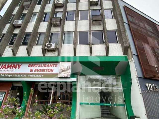 Excelente sala comercial num ótimo ponto da Av. Cristóvão Colombo/ entre Shopping Total e Supermercado Zaffari.