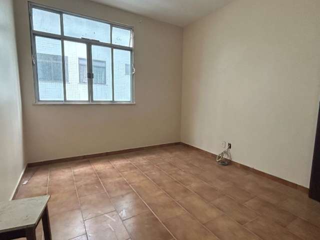 Apartamento a venda na Passagem, com 2 quartos, 1 vaga, 5 minutos da Praia do Forte.