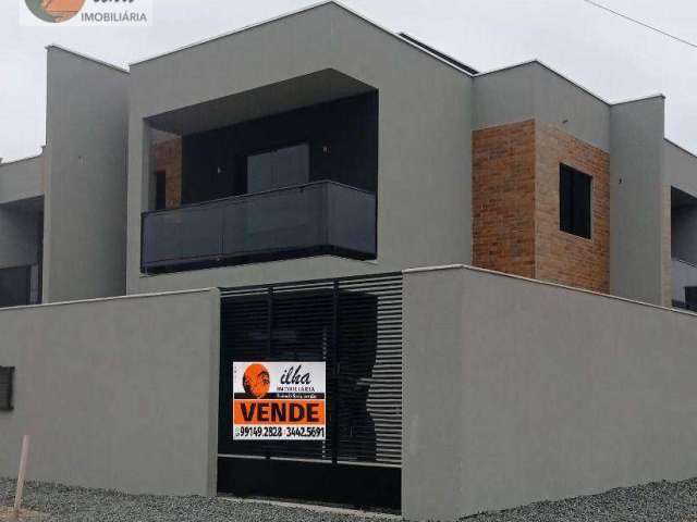 Sobrado com 2 dormitórios à venda, 71 m² por R$ 375.000,00 - Ubatuba - São Francisco do Sul/SC