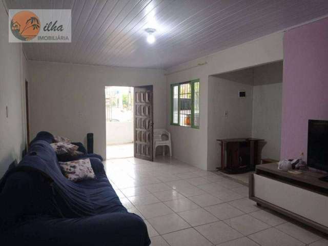 Casa com 3 dormitórios à venda, 152 m² por R$ 240.000,00 - Ubatuba - São Francisco do Sul/SC