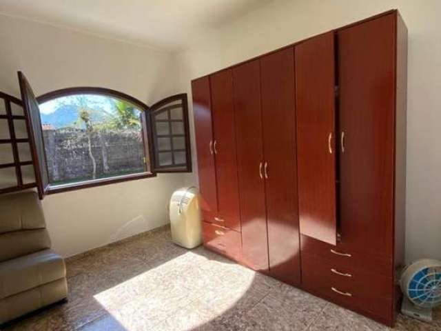 Casa para Venda em São Sebastião, Boracéia, 3 dormitórios, 1 suíte, 2 banheiros, 2 vagas