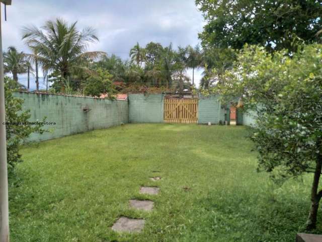 Casa para Venda em São Sebastião, Boracéia, 3 dormitórios, 2 banheiros, 6 vagas