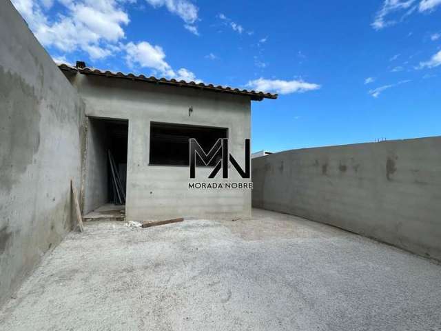 Casa com 2 dormitórios à venda no Pedra Branca