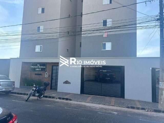 Apartamento para aluguel, 2 quartos, 1 vaga - Bairro Umuarama, Uberlândia MG