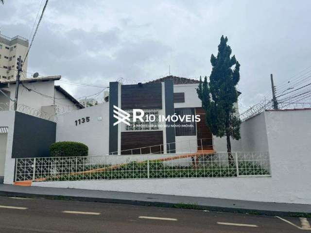 Casa para aluguel, 4 quartos, 6 vagas - Bairro Centro, Uberlândia MG