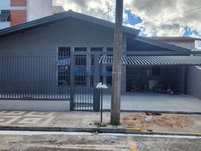 Residencia no Jd. Cruzeiro do Sul (Totalmente Reformada) em Estado de Nova.