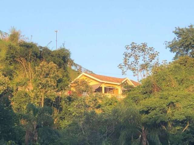 Casa com 2 dormitórios à venda, 100 m² por R$ 630.000,00 - Freitas - São José dos Campos/SP