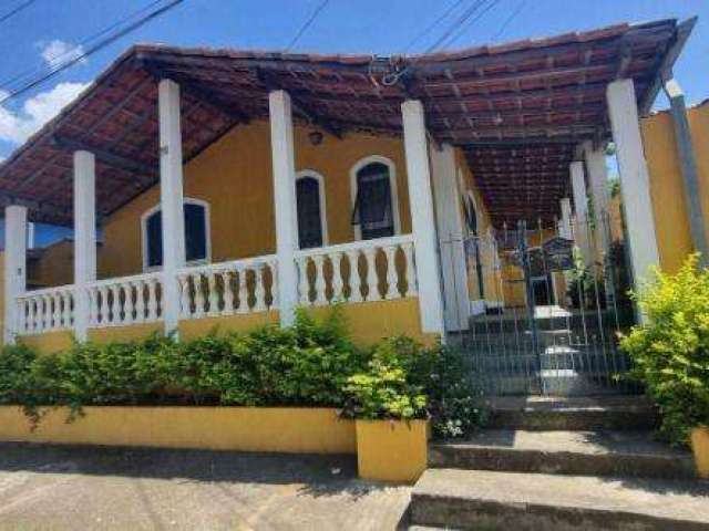 Casa com 3 dormitórios à venda, 280 m² por R$ 680.000,00 - Bom Retiro - São José dos Campos/SP