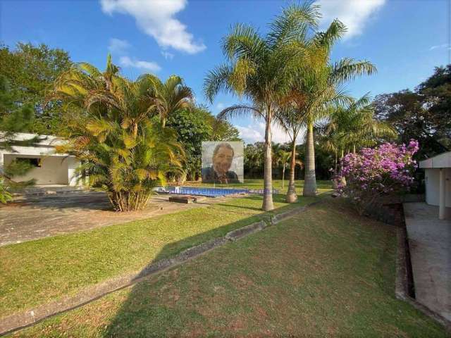 Vende-se Casa na Fazendinha - R Uruana AT 3.500 m², 5 suítes, piscina, salã