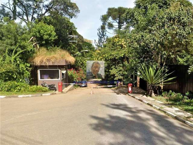 Vende-se Lote 907,00 m² - Bolsão FECHADO no Miolo da Granja Viana!