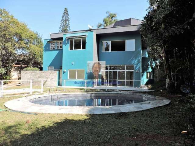 Casa no Cond. Parque Primavera - 3 mil m² de terreno, 6 suítes, lareira, sa