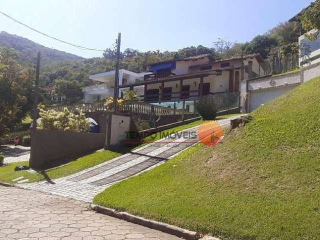 Casa com 5 dormitórios à venda, 870 m² por R$ 3.000.000,00 - Piratininga - Niterói/RJ