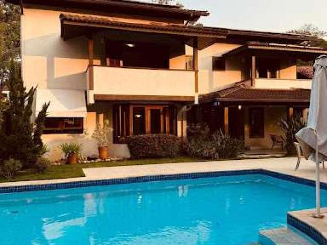 Casa com 4 dormitórios à venda, 425 m² por R$ 3.200.000,00 - Itaipu - Niterói/RJ